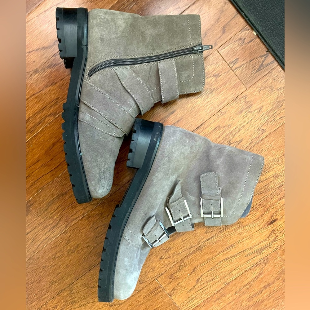 Seychelles gray buckle boot